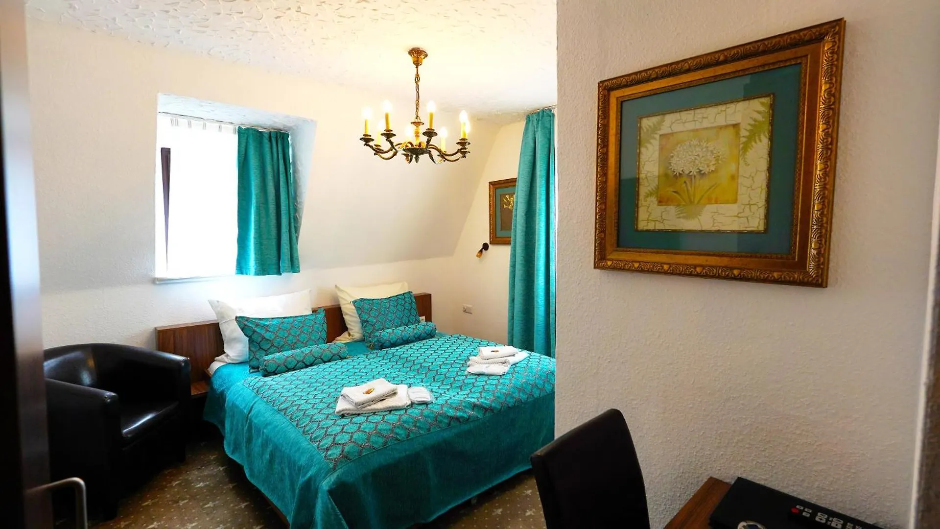 Hotel Und Restaurant Loewenbraeu Koeln Germany
