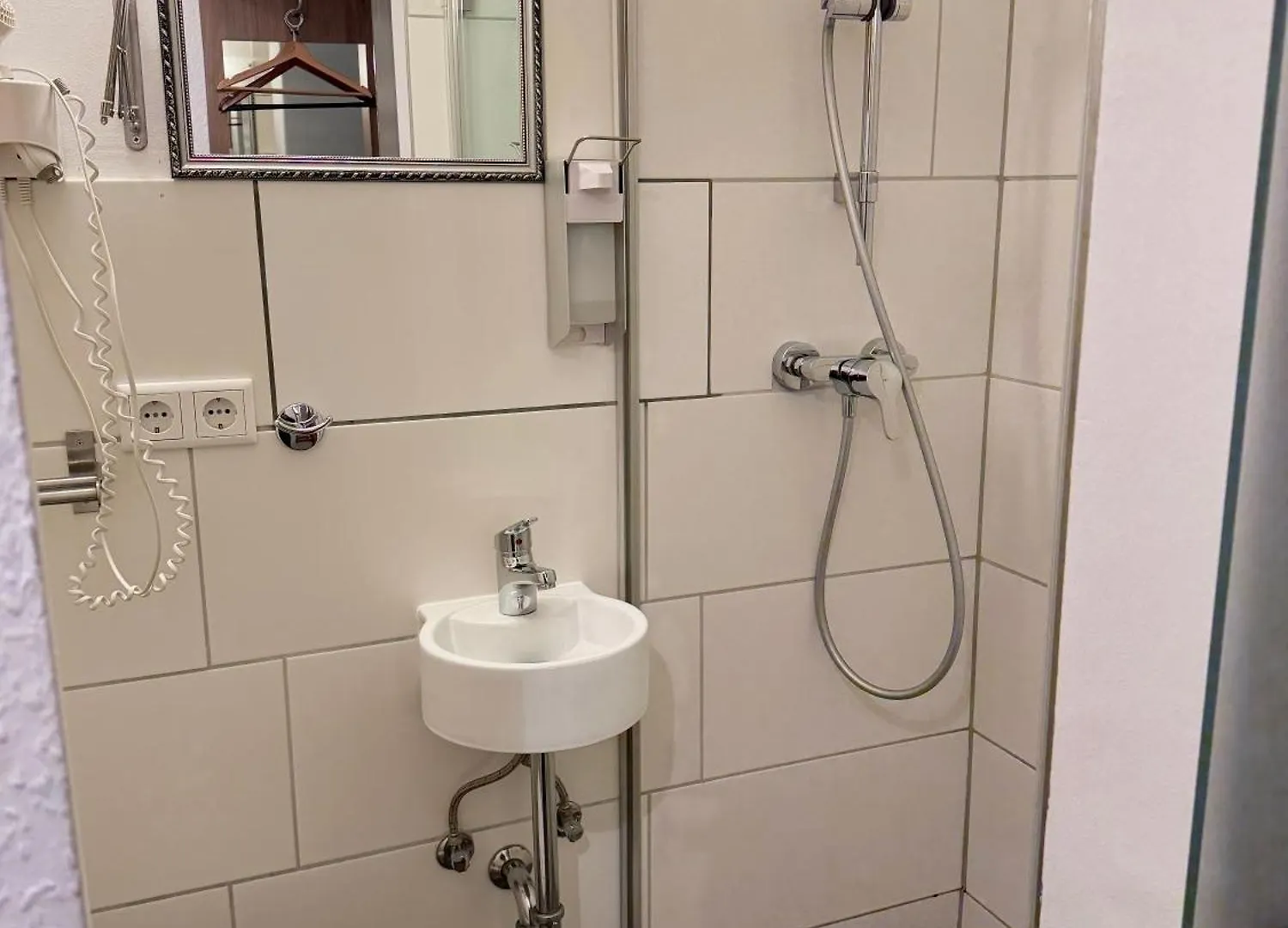 Hotel Und Restaurant Loewenbraeu Koeln