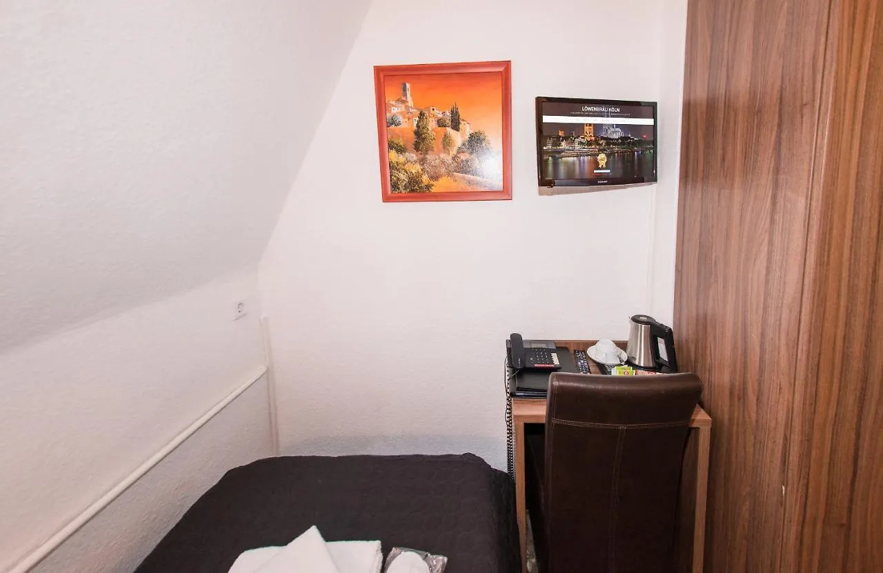 Hotel Und Restaurant Loewenbraeu Koeln