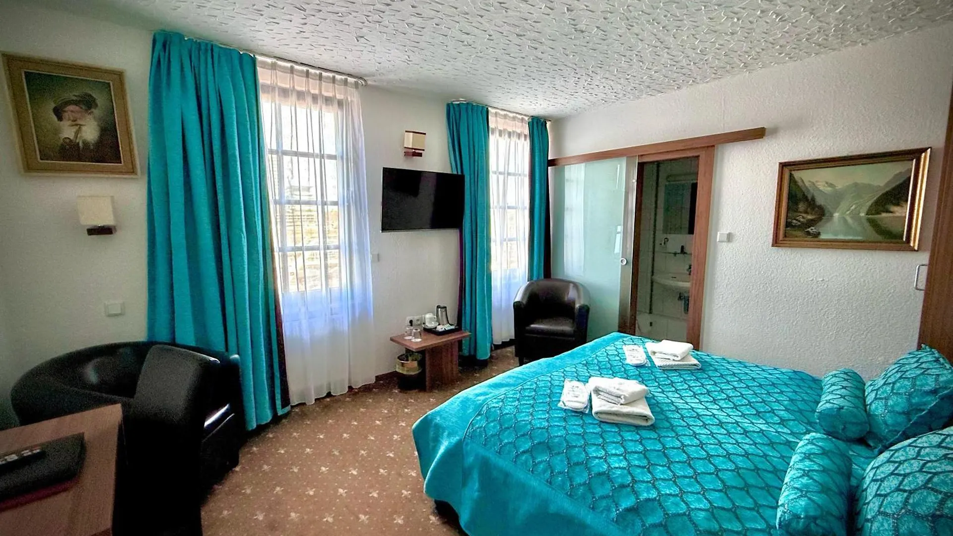 Hotel Und Restaurant Loewenbraeu Koeln גרמניה