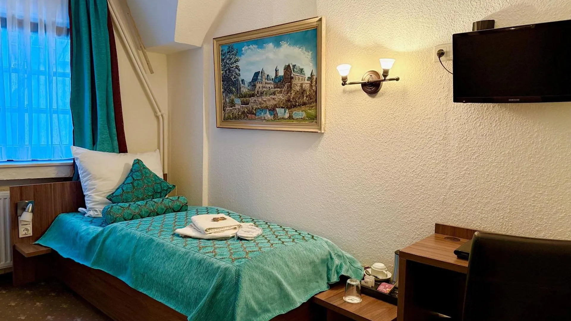 Hotel Und Restaurant Loewenbraeu Koeln 3*, קלן גרמניה