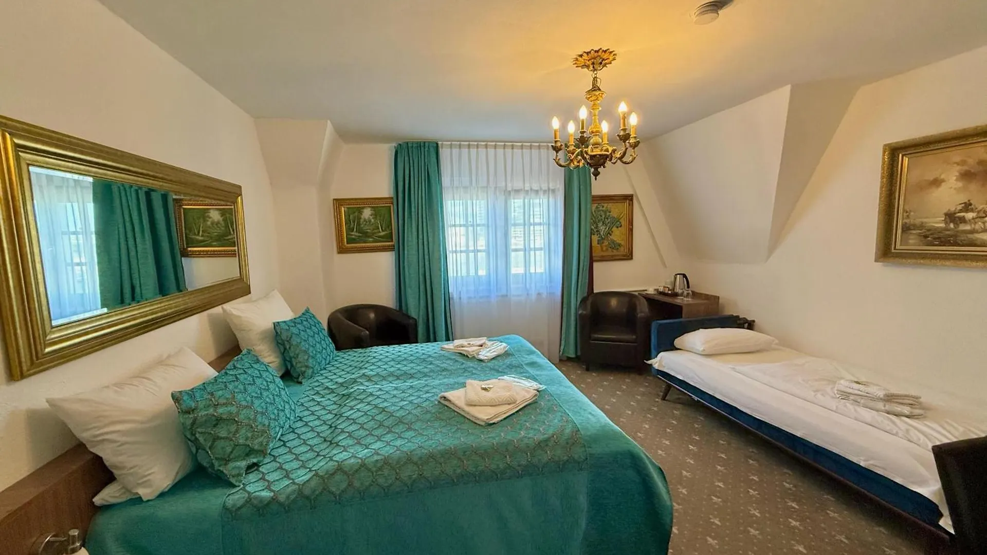 ***  Hotel Und Restaurant Loewenbraeu Koeln גרמניה