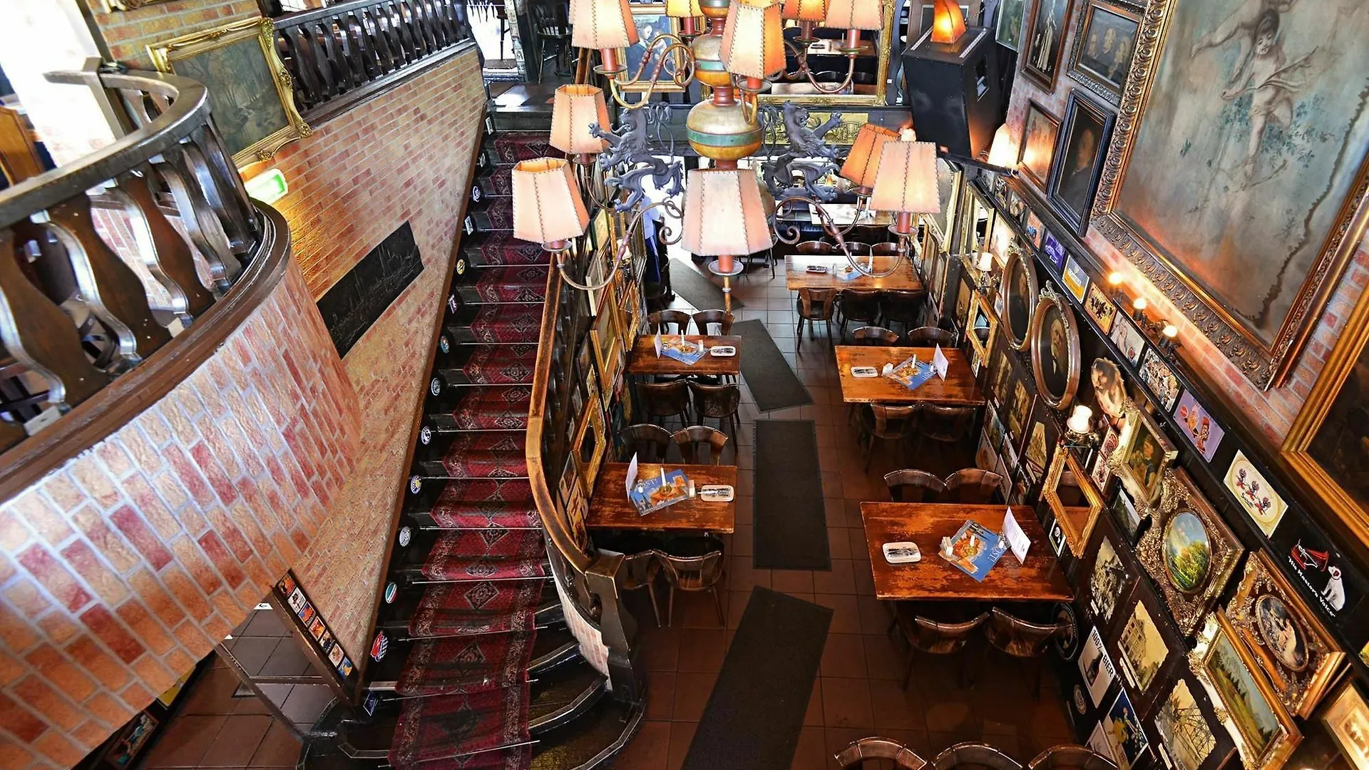 Hotel Und Restaurant Loewenbraeu Koeln  קלן