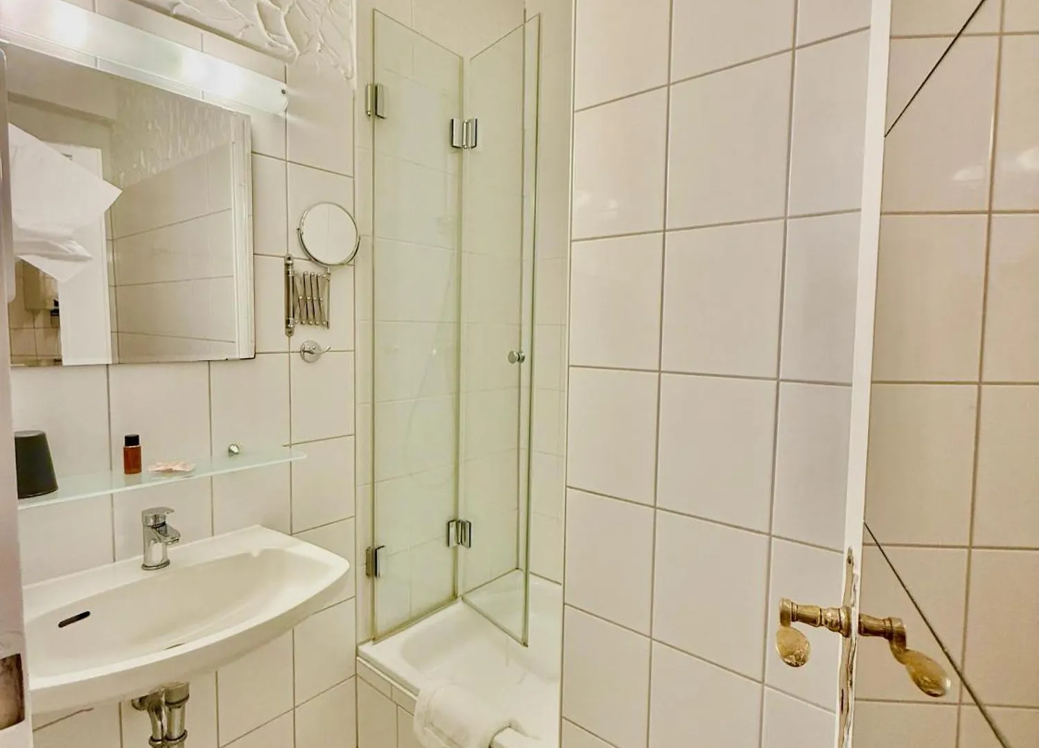 Hotel Und Restaurant Loewenbraeu Koeln