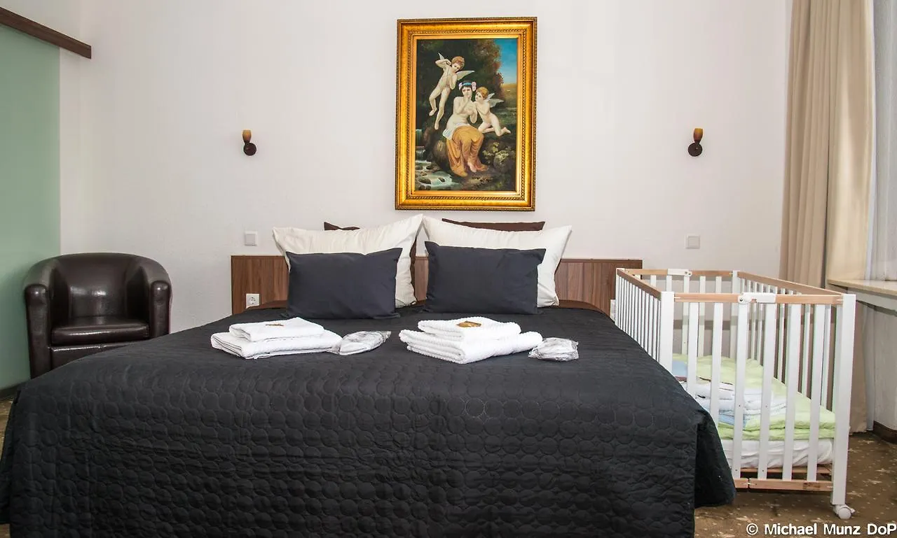 Hotel Und Restaurant Loewenbraeu Koeln